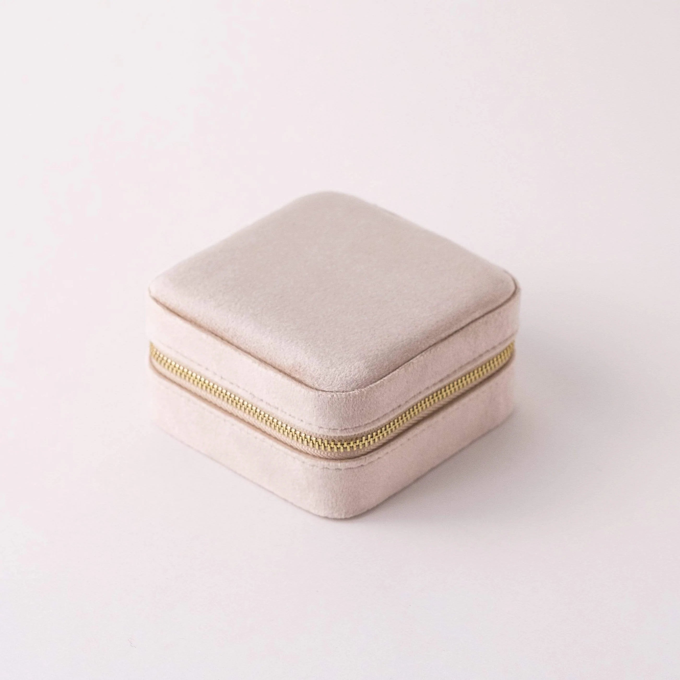 J'Adore Square Jewelry Box Creme