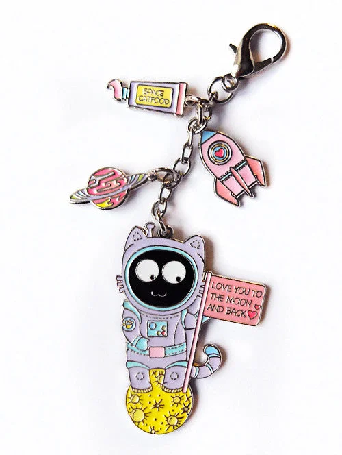 Traveler's Lucky Charm "Astro Kitty"