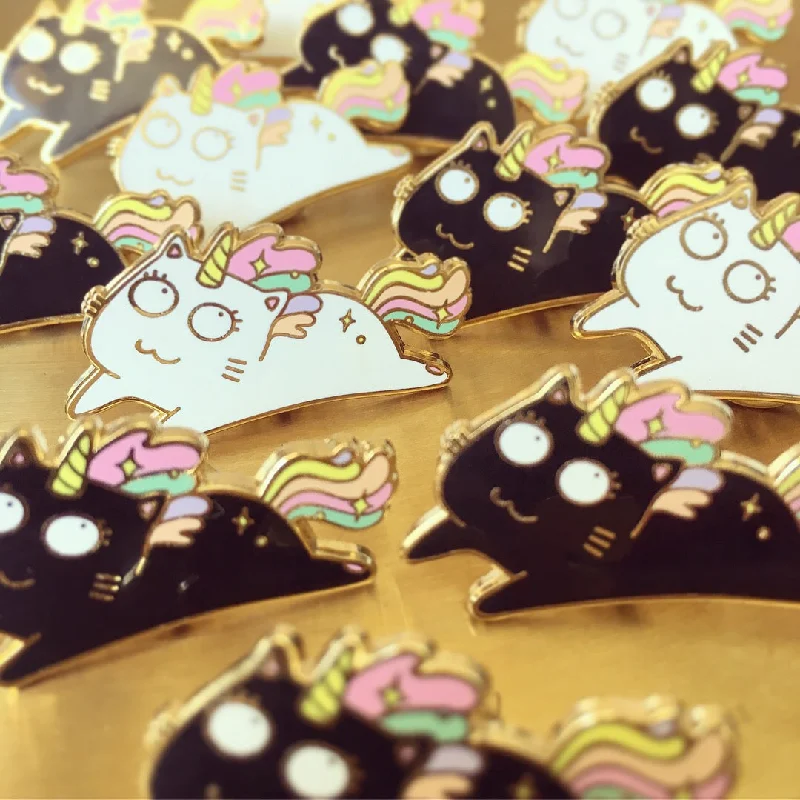 Enamel pin "Caticorn"